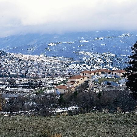 Avaris Hotel Karpenísion Zewnętrze zdjęcie