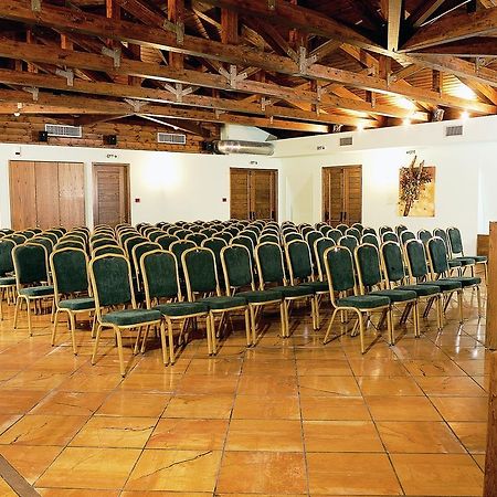 Avaris Hotel Karpenísion Zewnętrze zdjęcie